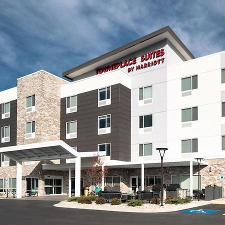 Towneplace Suites By Marriott Oconomowoc ภายนอก รูปภาพ