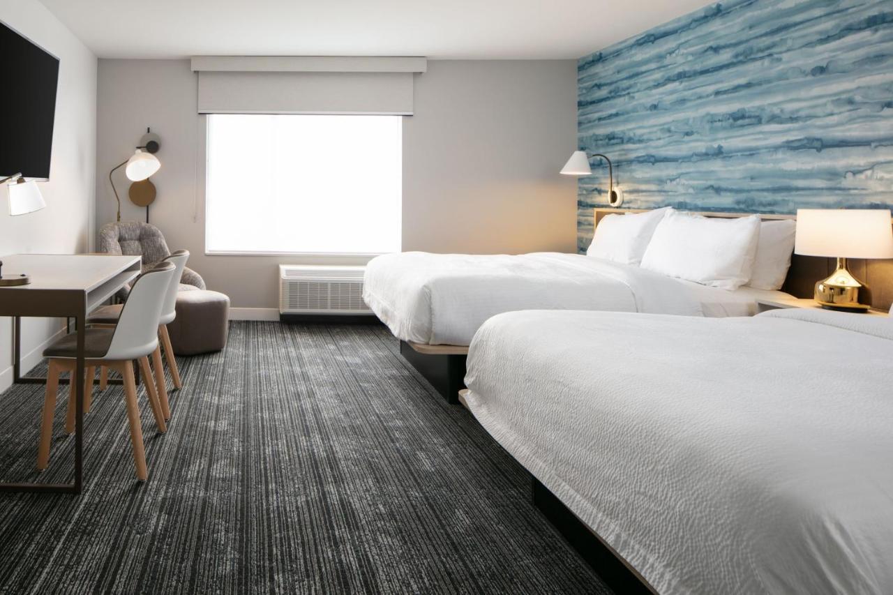 Towneplace Suites By Marriott Oconomowoc ภายนอก รูปภาพ